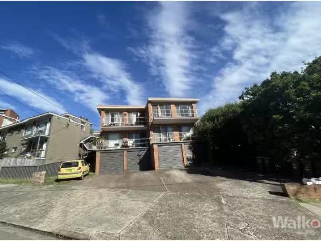 Rental! 1 BR 1/2 Hillview Crescent, Newcastle Apartment for re.