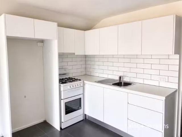 Just in! 1 BR 136A Gardenia Parade, Greystanes House for rent.