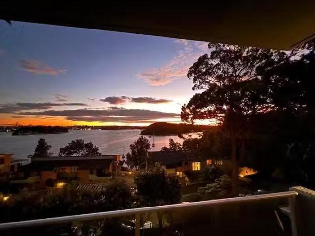 Rental! 1 BR 15/90 Blues Point Road, Mcmahons Point, NSW 2060
