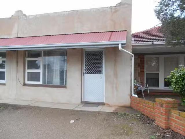 For Rent! 1 BR 2/15 River Street, Murray Bridge, SA 5253