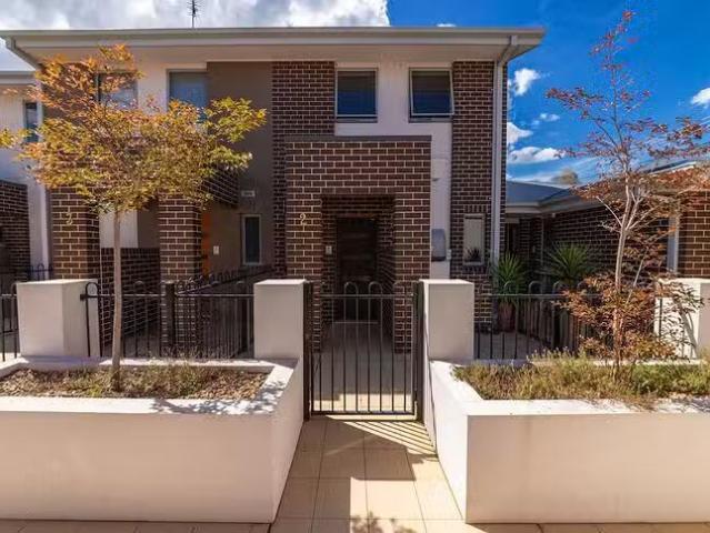Nice 1 BR 2/17 Ashley Drive, Wanniassa, ACT 2903