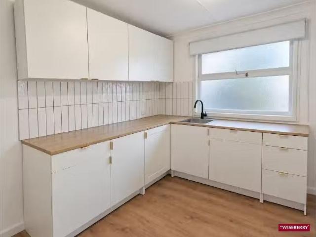 Rental! 1 BR 254A Trafalgar Avenue, Umina Beach Apartment for.