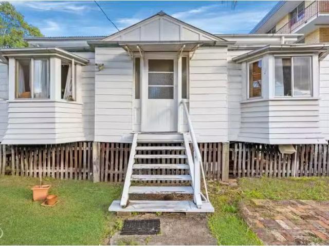 Just in! 1 BR 3/199 Kent Street, New Farm Apartment for rent.