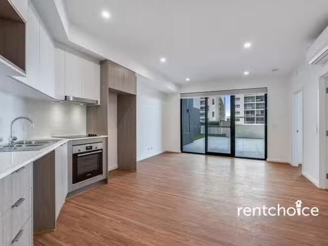 Deal! 1 BR 313/14 Leila Street, Cannington, WA 6107