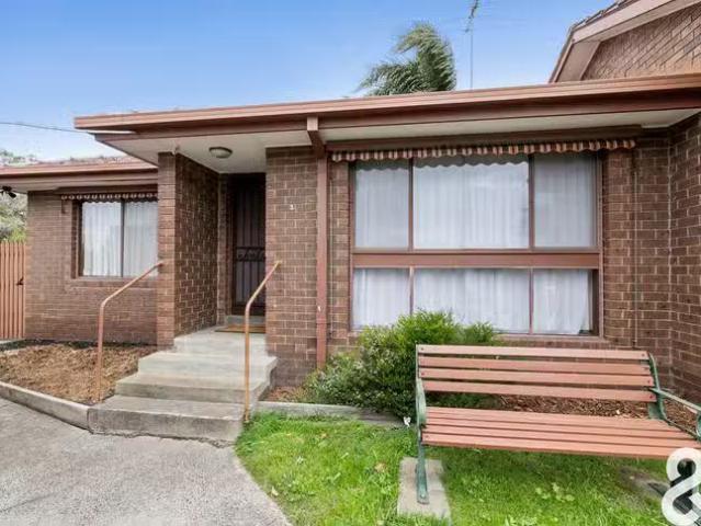 Cheap 1 BR 3/1 Emma Avenue, Reservoir, VIC 3073