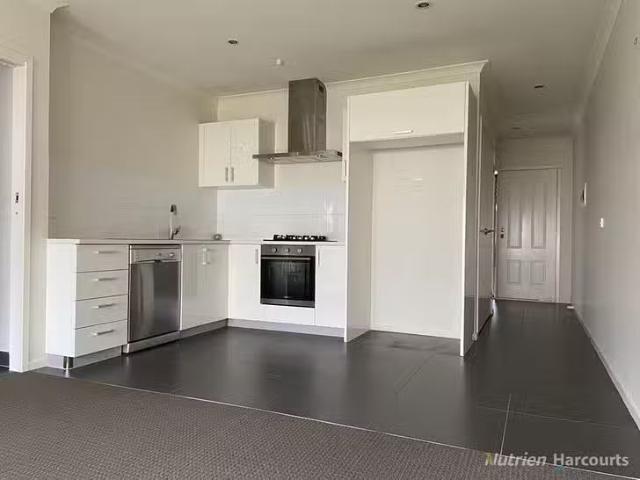 Just in! 1 BR 3/31 Clifton Street, Euroa, VIC 3666