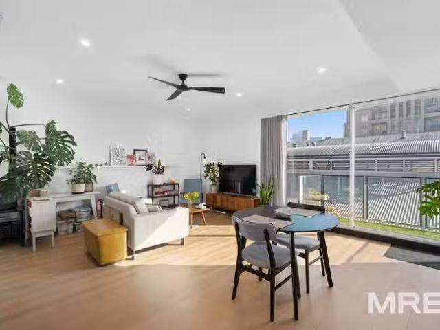 For Rent! 1 BR 403/201 Powlett Street, East Melbourne, VIC 3002