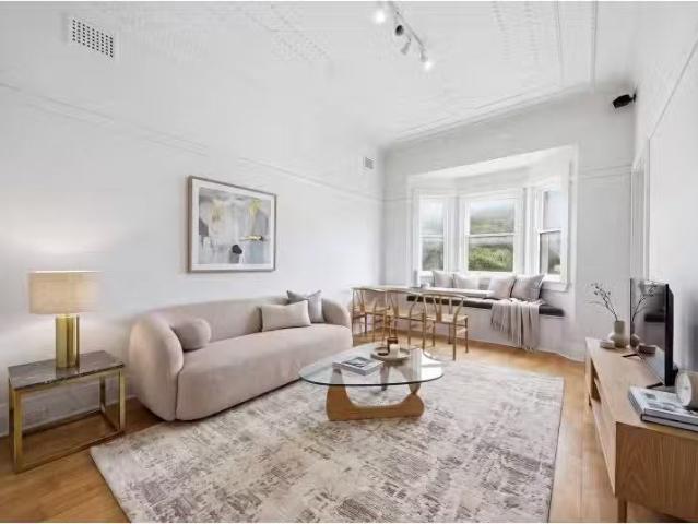 Cozy 1 BR 4/393 Old South Head Road, North Bondi Apartment for.