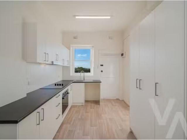 New 1 BR 4/30 Ellerslie Road, Adamstown Heights Apartment for.