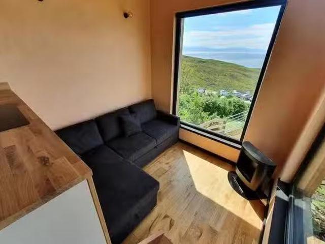 Cozy 1 BR 4VWX+R3 Elgol