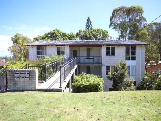 New 1 BR 5/7 Lake Vista Crescent, Forster Apartment for rent.