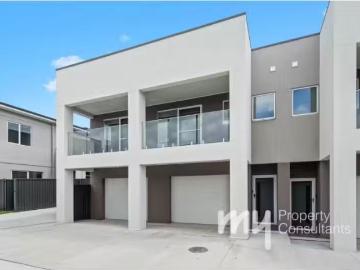Unique 1 BR 6 Burgmann Street, Oran Park Apartment for rent L.