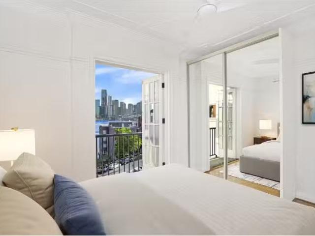 Cozy 1 BR 7/101 Kirribilli Avenue, Kirribilli Apartment for re.