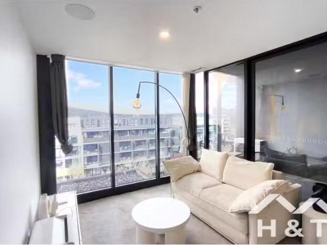 Just in! 1 BR 819/1 Elouera Street, Braddon Apartment for rent.