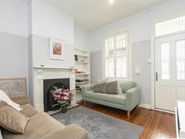 Rental! 1 BR 8 John Street, ERSKINEVILLE House for rent Liste.