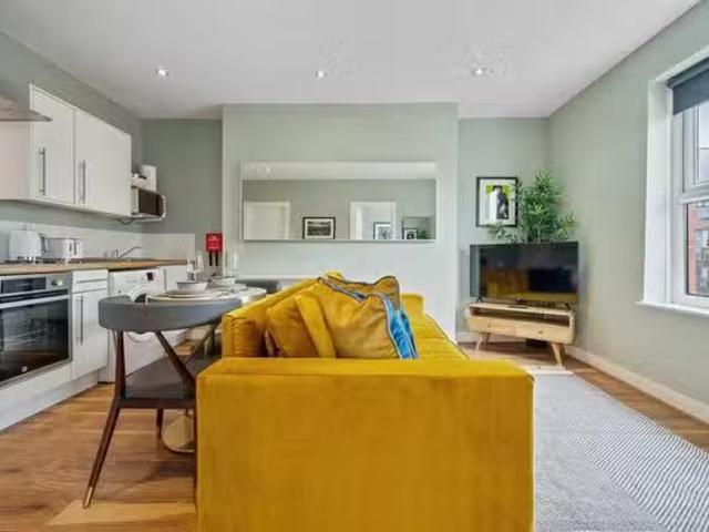 Rental! 1 BR Bedford Street South