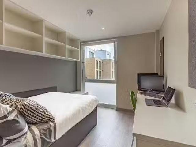 Rental! 1 BR Beech House Accessible En Suite, Classic