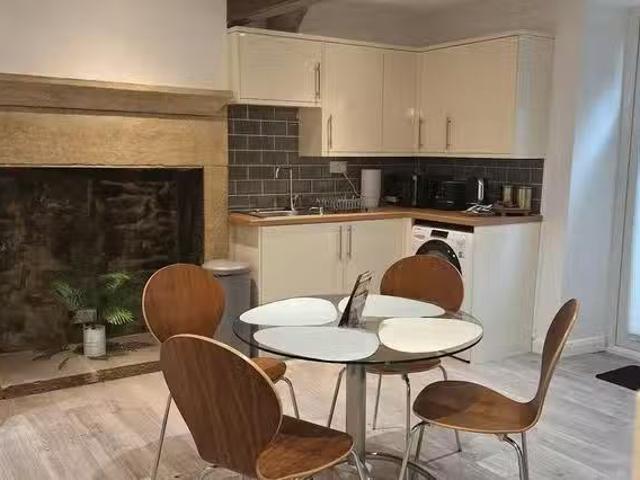 Cheap 1 BR Halifax Road, Keighley