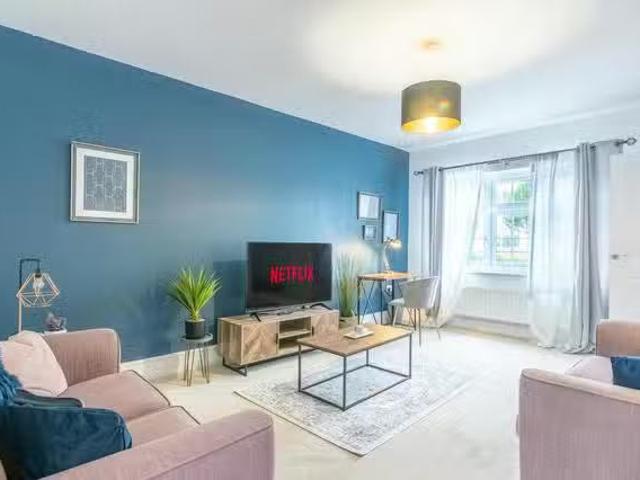 Cozy 1 BR Monmouth Castle Drive, Newport