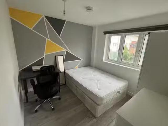 Cozy 1 BR Minerva Close, London