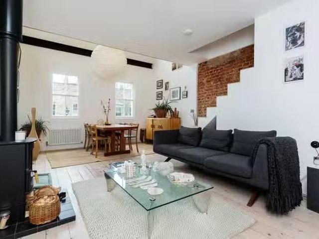 For Rent! 1 BR Roman Road