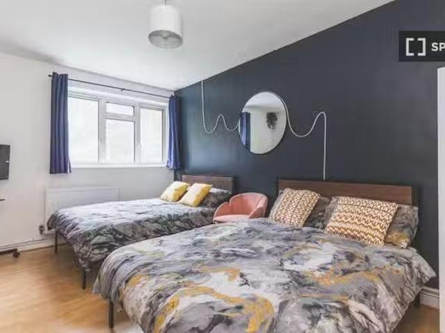 Charming 1 BR Room in shared 4 bedroom apt for rent in London