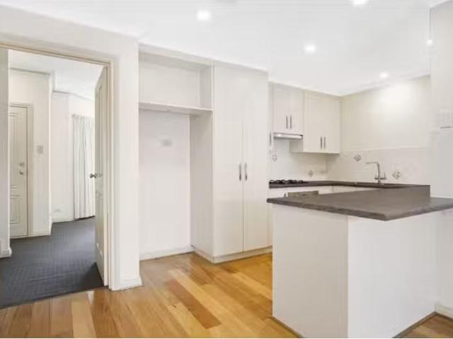 Deal! 1 Elm Lane, Glenside Townhouse for rent Listed by Mia J.