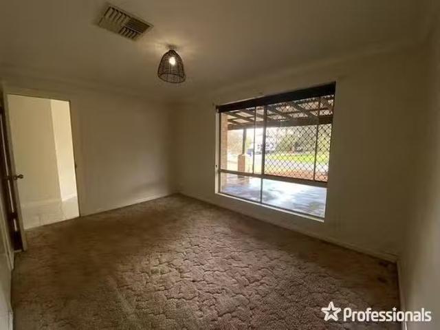 Nice 1 Kookynie Close, Hannans, WA 6430
