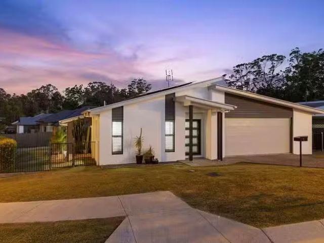 Nice 1 Hooper Court, Landsborough, QLD 4550