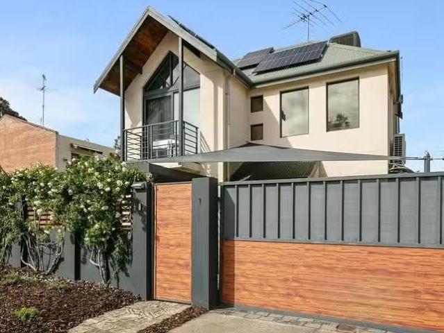 Rental! 1 Haley Avenue, Leederville, WA 6007