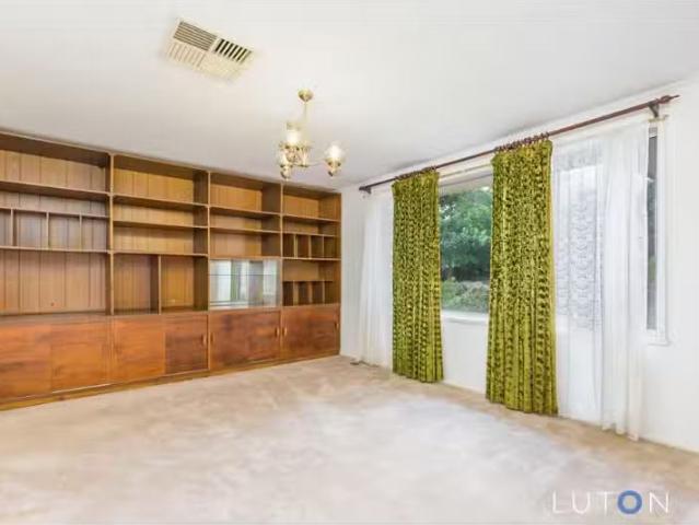 Deal! 1 Spica Street, Giralang House for rent Listed by Manpr.