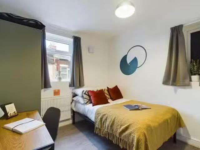 Charming 1 Room 102 Leopold Road 4 Bedroom House