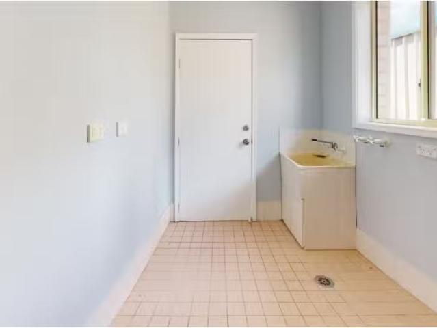 Just in! 1 Raratonga Close, Ashtonfield House for rent Listed.