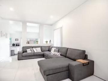 Nice 1A Dravet Street, Padstow Townhouse for rent Listed by J.