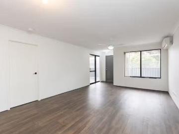 Cozy 1A Railway Avenue, Kelmscott, WA 6111