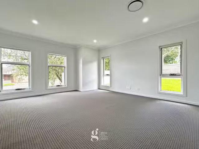 Deal! 1B Clarke Street, West Ryde, NSW 2114