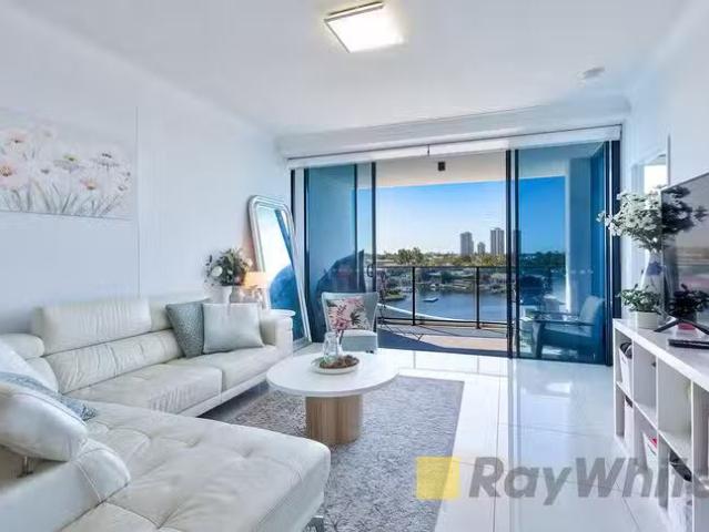 Just in! 2403/5 Harbourside Court, Biggera Waters, QLD 4216