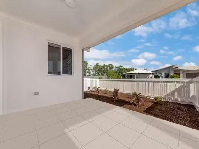 For Rent! 2/40 Colvin Street, Oonoonba, QLD 4811