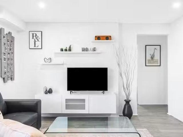 Charming 2/44 Grosvenor Crescent, Summer Hill, NSW 2130
