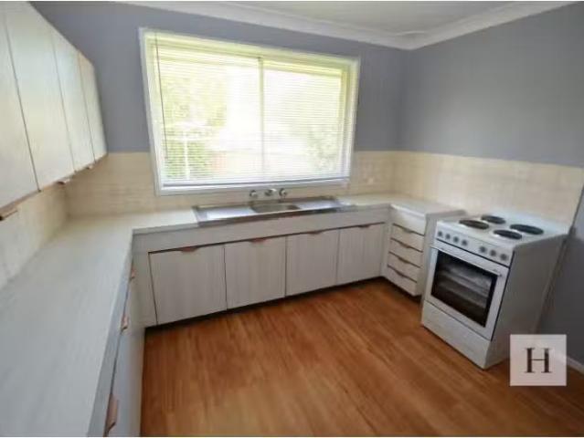 Unique 246 Wallarah Rd, Kanwal House for rent Listed by Renta.