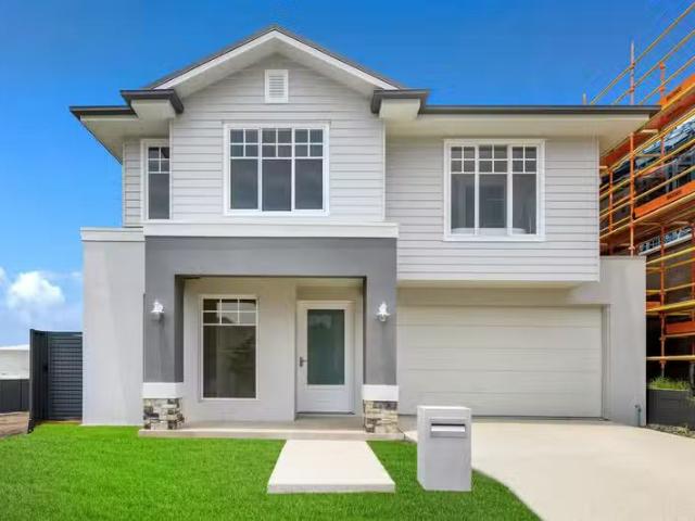 Just in! 249 Sandpiper Terrace, WORONGARY, QLD 4213 House fo.