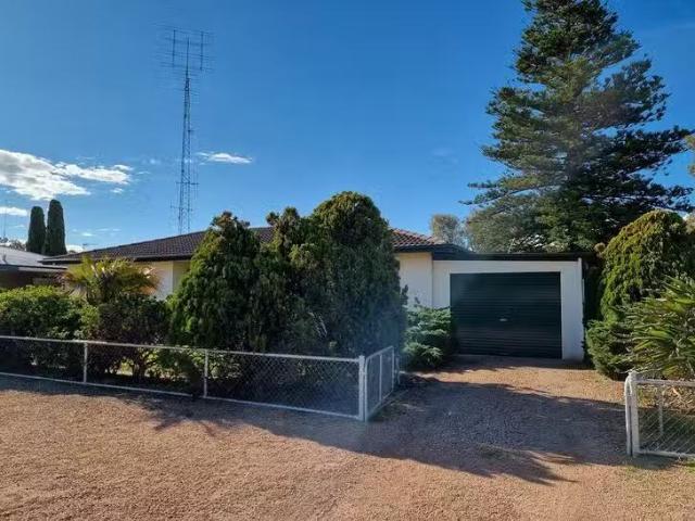 Unique 24 Noll Street, Risdon Park South, SA 5540