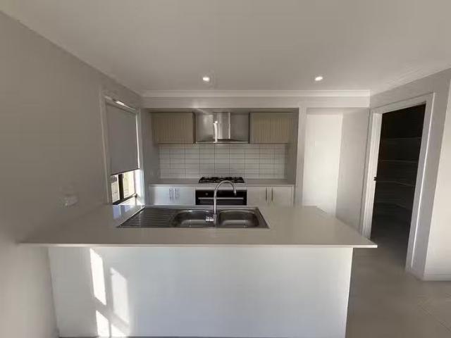 Nice 24 North Lakes Circuit, Burrum Heads, QLD 4659