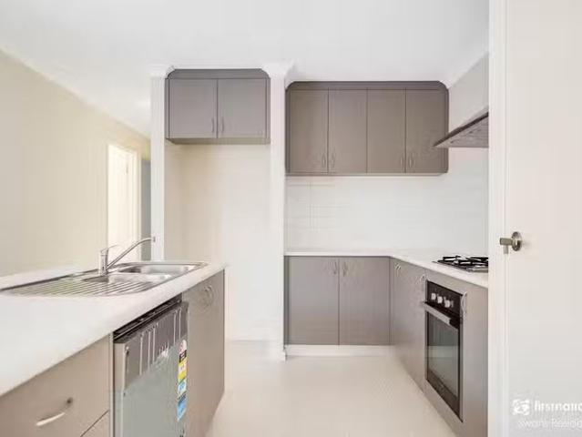 Charming 24 Botany Parade, Ellenbrook, WA 6069