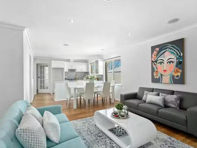 Cozy 24 Delaware Place, Kallaroo, WA 6025