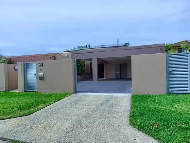 Unique 24 Kooringal Crescent, Buddina, QLD 4575