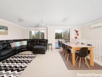 Deal! 24 Lagoons Circuit, NELSON BAY Townhouse for rent Liste.