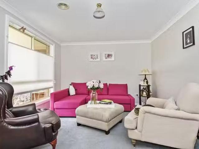 Cheap 24 Roxburgh Drive, Kelso, NSW 2795