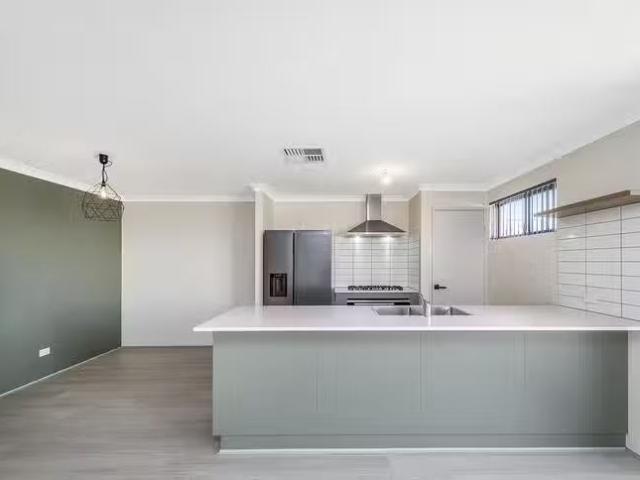 Nice 24 Thistle Way, Harrisdale, WA 6112