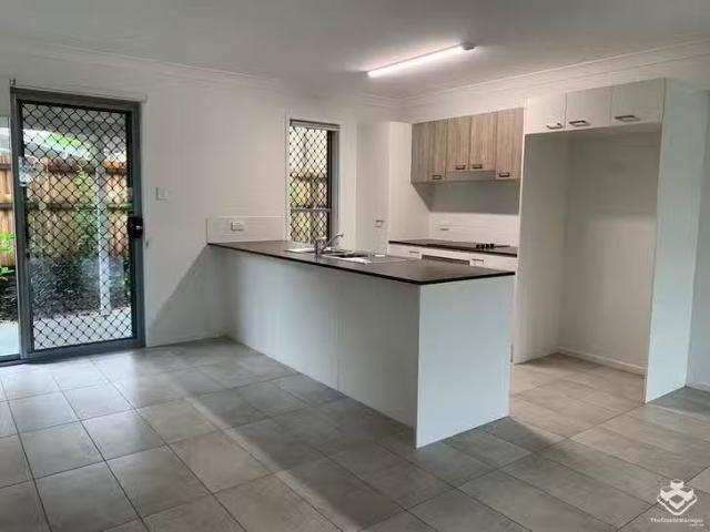 Charming 25/43 James Edward Street, Richlands, QLD 4077